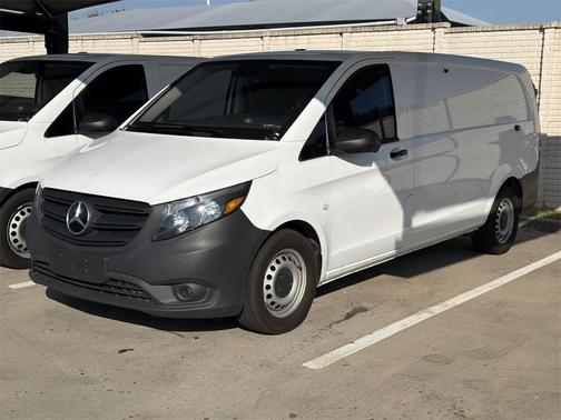 2023 Mercedes-Benz Metris Base