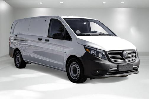 2023 Mercedes-Benz Metris Base
