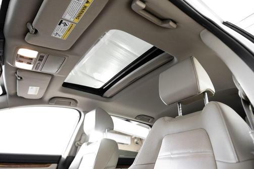 White Diamond Pearl 2018 Honda CR-V EX-L