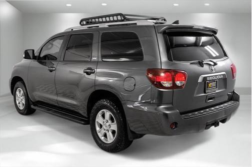 2020 Toyota Sequoia SR5