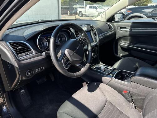 2018 Chrysler 300 Touring