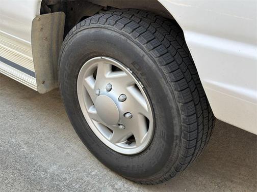 2008 Ford E350 Super Duty 