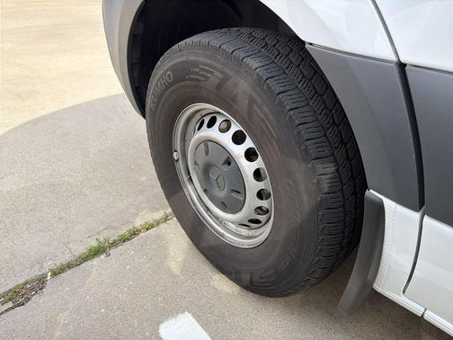 2023 Mercedes-Benz Sprinter 2500 Standard Roof