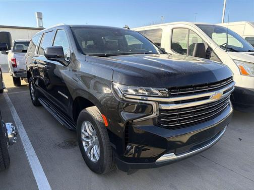 2024 Chevrolet Suburban LT