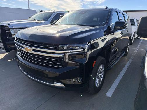 2024 Chevrolet Suburban LT