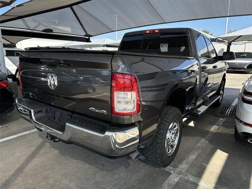 2022 RAM 2500 Tradesman Crew Cab 4x4 6'4' Box