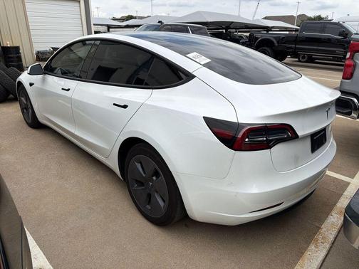 Pearl White Multi-Coat 2023 Tesla Model 3 Long Range