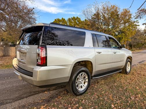 2017 GMC Yukon XL SLT
