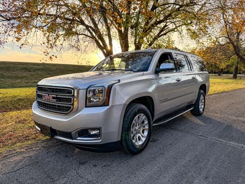 2017 GMC Yukon XL SLT