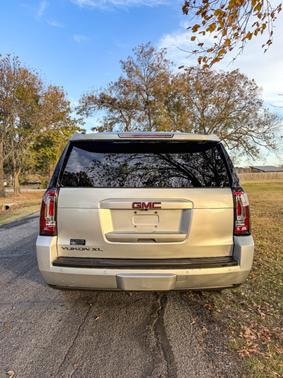 2017 GMC Yukon XL SLT