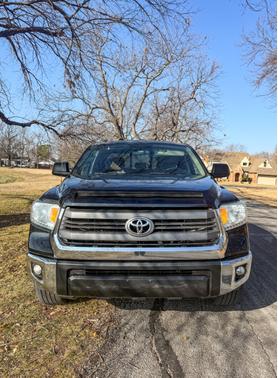 2014 Toyota Tundra SR5