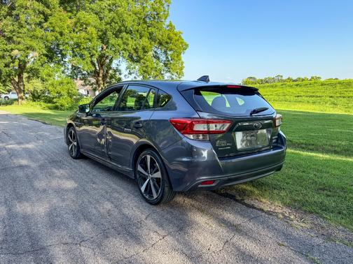 2017 Subaru Impreza 2.0i Sport