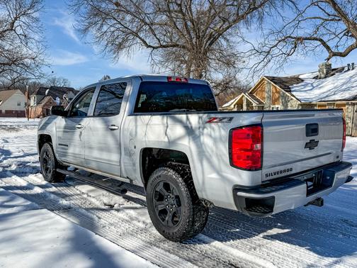 2017 Chevrolet Silverado 1500 2LT