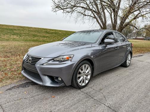 2016 Lexus IS 200t
