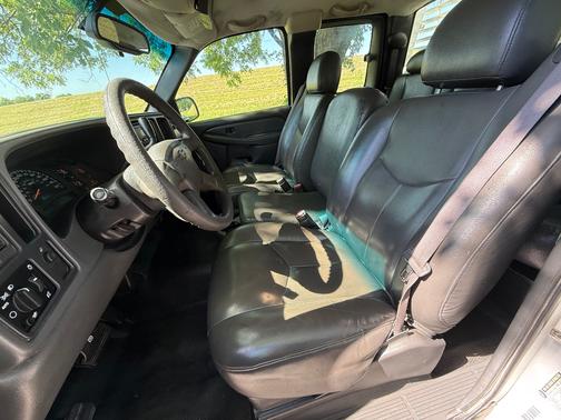 2004 Chevrolet Silverado 1500 Work Truck