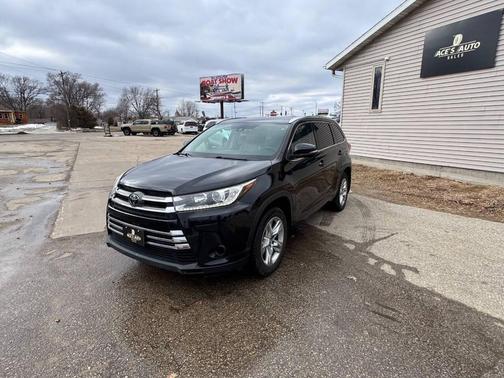 Midnight Black Metallic 2017 Toyota Highlander Limited