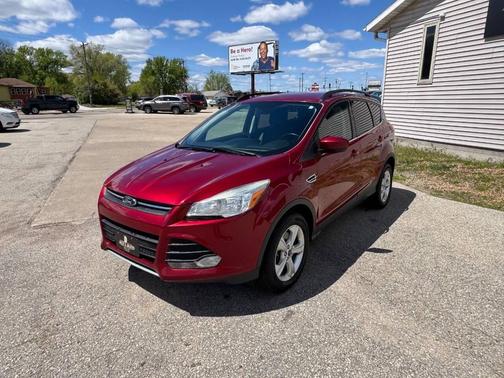 Ruby Red Metallic Tinted Clearcoat 2015 Ford Escape SE
