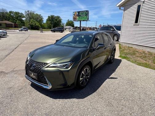 Nori Green Pearl 2019 Lexus UX 250h Base