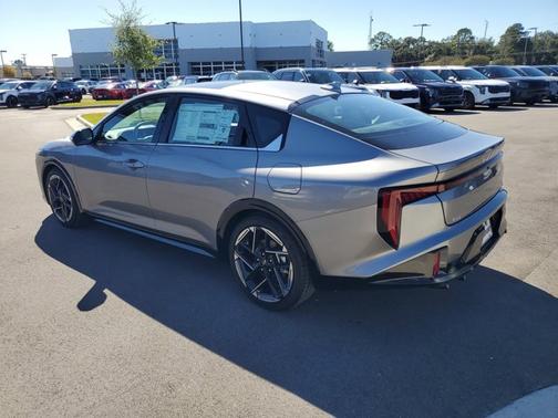 2025 Kia K4 GT-Line