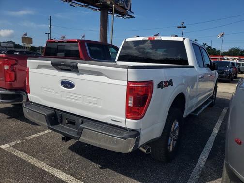 White 2023 Ford F-150 XLT