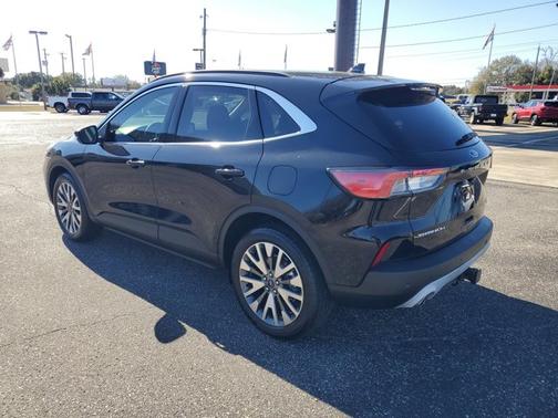 2020 Ford Escape Titanium