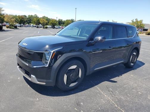 2026 Kia EV9 Light Long Range
