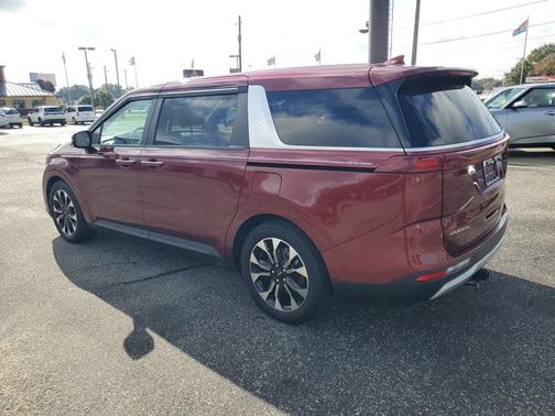 2024 Kia Carnival EX