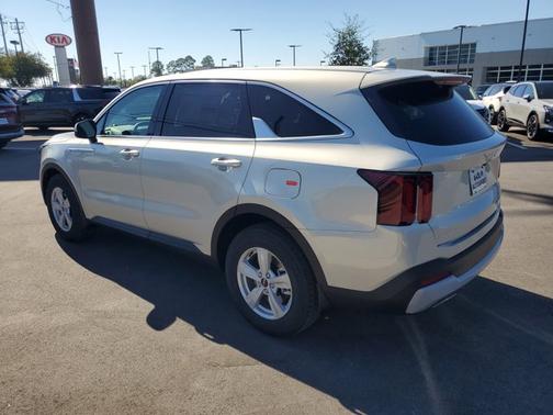 2026 Kia Sorento LX