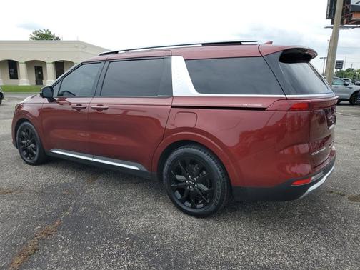 2022 Kia Carnival SX
