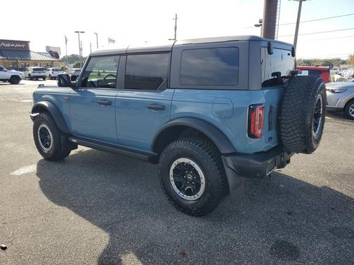 2023 Ford Bronco Badlands