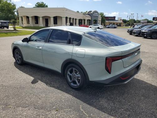 Morning Haze 2025 Kia K4 LXS