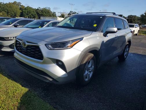 2021 Toyota Highlander LE