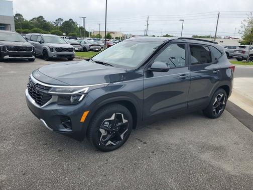 Gravity Gray 2026 Kia Seltos S