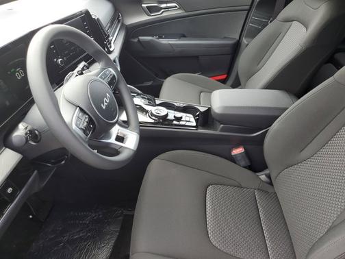 2025 Kia Sportage Hybrid LX