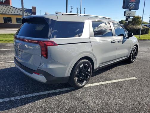 2025 Kia Carnival EX