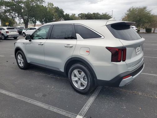2026 Kia Sorento LX