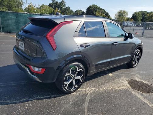 2025 Kia Niro EX Touring