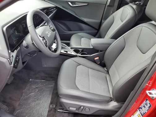 2025 Kia Niro EX
