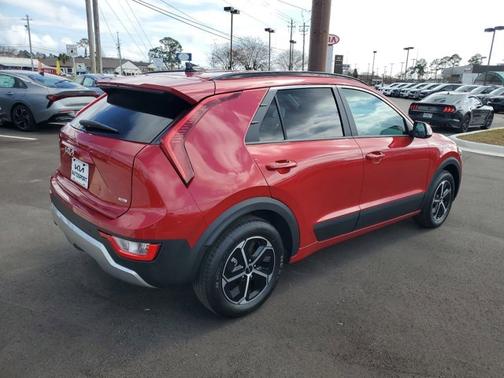 2025 Kia Niro EX