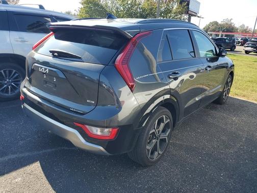 2024 Kia Niro EX Touring