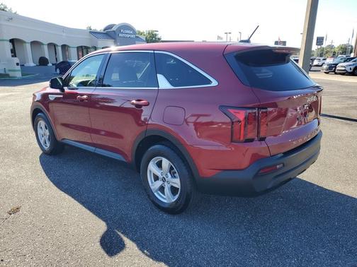 2022 Kia Sorento LX