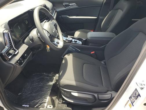 2025 Kia Sportage Hybrid LX
