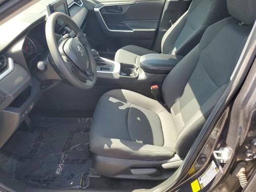 Magnetic Gray Metallic 2020 Toyota RAV4 LE