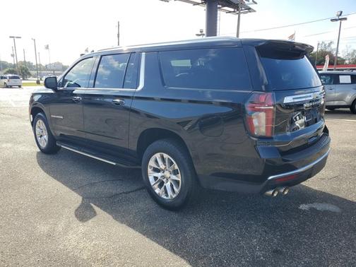 2024 Chevrolet Suburban Premier
