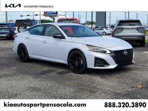 2023 Nissan Altima 2.5 SR
