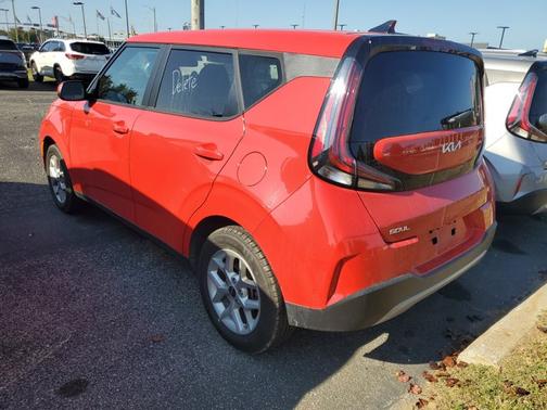 2024 Kia Soul LX