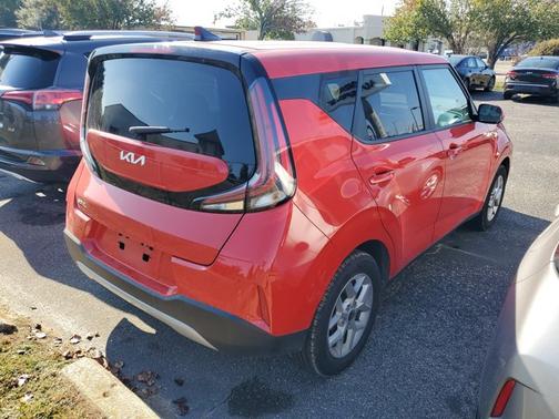 2024 Kia Soul LX