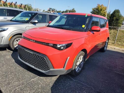 2024 Kia Soul LX