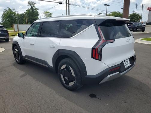 2026 Kia EV9 Land