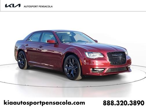 2023 Chrysler 300 Touring L
